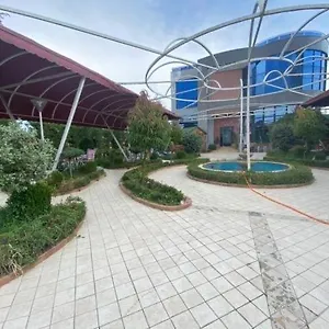 https://hotel-restaurant-kleo.hotels-in-tirana.com