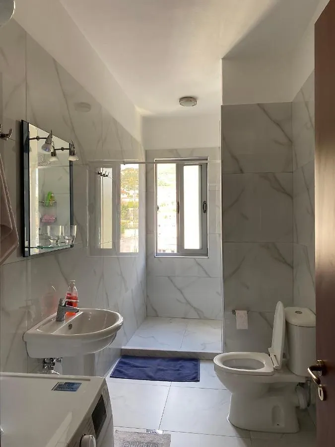 Cloud8 Apt With Castle View, 7Km From The Beach Lezhe Albania